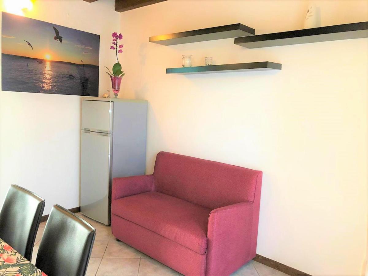 Oasi Di Paradiso - Comfy Private Apartment On Ground Floor With Terrace Дезенцано-дель-Гарда Экстерьер фото